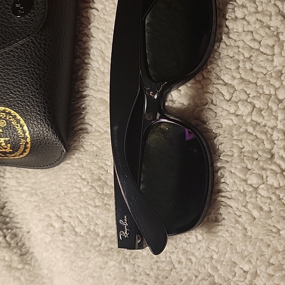 RAY BAN UNISEX New Wayfarer Polarized Sunglasses - Picture 8 of 9